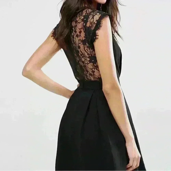 BCBGeneration Black Lace Insert Skater Dress size 6 - Picture 3 of 11